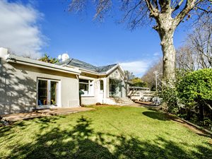 4 Bed House in Claremont Upper