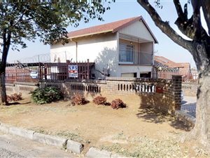4 Bed House in Elsburg