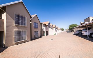 2 Bedroom Apartment in New Redruth