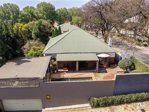 3 Bed House in Kensington