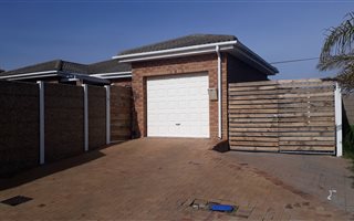 3 Bedroom House in Langeberg Ridge