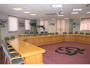 320 m² Commercial space in Val de Grace