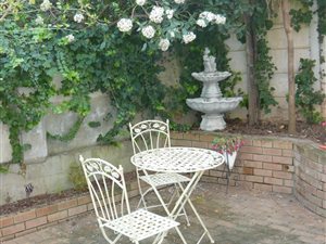 1 Bed Garden Cottage in Roundhay