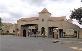 1 Bedroom Apartment in Pineslopes