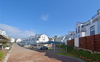 1 Bedroom Apartment in Oakdene