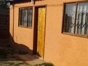 2 Bed House in Orange Farm
