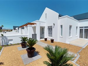 3 Bedroom House in Croydon Olive Estate