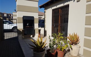 3 Bedroom House in The Reeds
