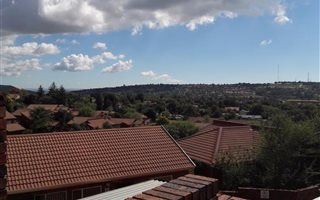 2 Bedroom Townhouse in Wilro Park