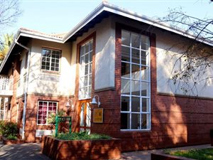 327 m² Commercial space in Parktown