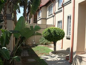 2 Bed Townhouse in Edenglen