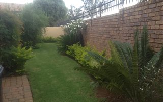 2 Bedroom Duplex in Willow Park Manor