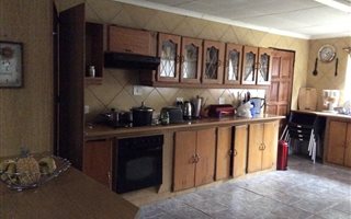 3 Bedroom House in Sherwood Gardens