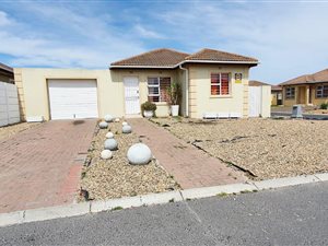 3 Bed House in Hagley
