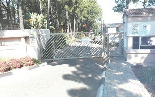 2 Bedroom Townhouse in Rembrandt Park