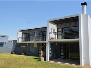 4 Bed House in Midstream Hill