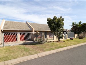 3 Bed House in Blue Bend