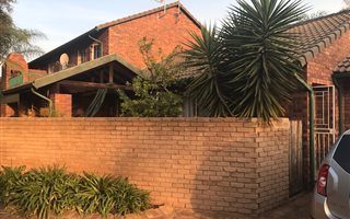 2 Bedroom Townhouse in Highveld