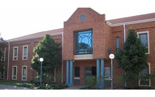 182 m² Office Space in Olivedale