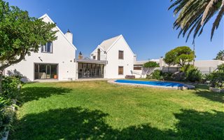 3 Bedroom House in Sunset Beach