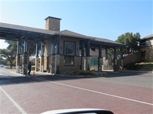 800 m² Land available in Copperleaf