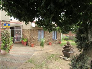4 Bed House in Meedingsride
