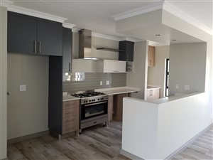 2 Bed Apartment in Carlswald AH