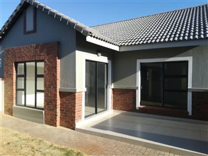 2 Bed Townhouse in Meyersdal