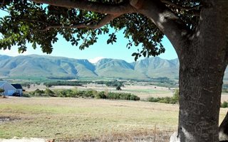 695 m² Land available in Stanford