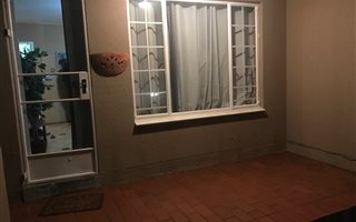 2 Bedroom Simplex in Newlands