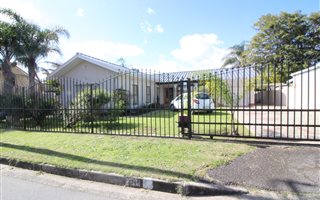 4 Bedroom House in Northern Paarl