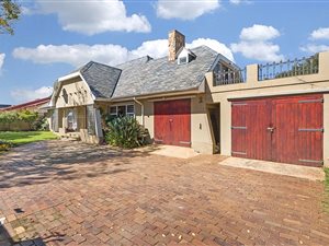 4 Bed House in Kempton Park Central