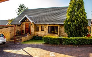3 Bedroom House in Noordheuwel