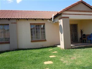 2 Bed Duplex in Equestria