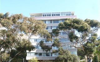 3 Bedroom Apartment in Green Point