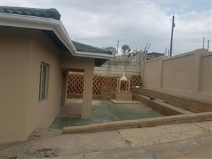 3 Bedroom House in Centenary Park