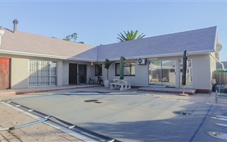 4 Bedroom House in Tygerdal