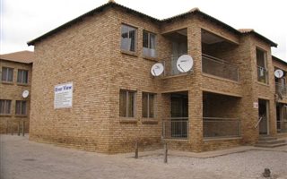 2 Bedroom Flat in Erasmus