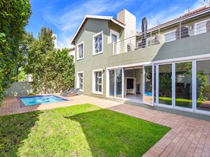 5 Bed House in Stone River Estate