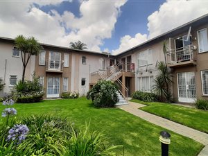 1 Bed Apartment in Radiokop