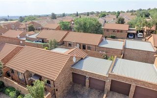 3 Bedroom Cluster in Halfway Gardens