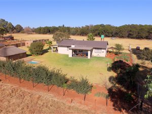 2.1 ha Farm in Tierpoort