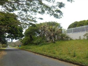 1241 m² Land available in St Michaels on Sea