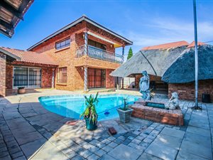 5 Bed House in The Orchards