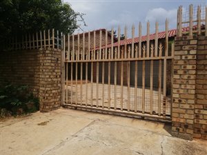 5 Bed House in Rensburg