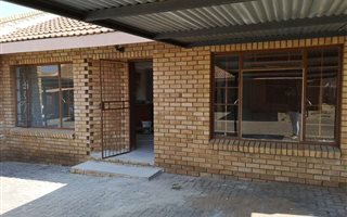 2 Bedroom Townhouse in Polokwane Central