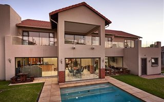 6 Bedroom House in Carlswald North Estate