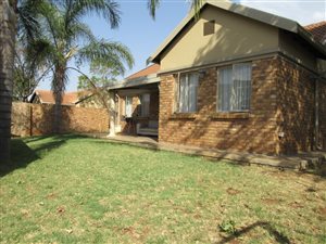 2 Bed Townhouse in Equestria