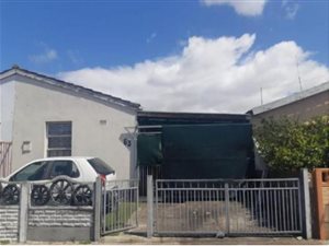 3 Bed House in Mitchells Plain Central