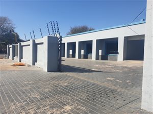 180 m² Commercial space in Mayville